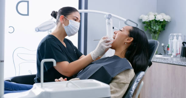 Best Periodontal (Gum) Disease Treatment  in Broadview, IL